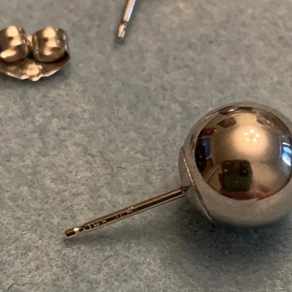 14K White Gold Earrings - Picture 4 of 10